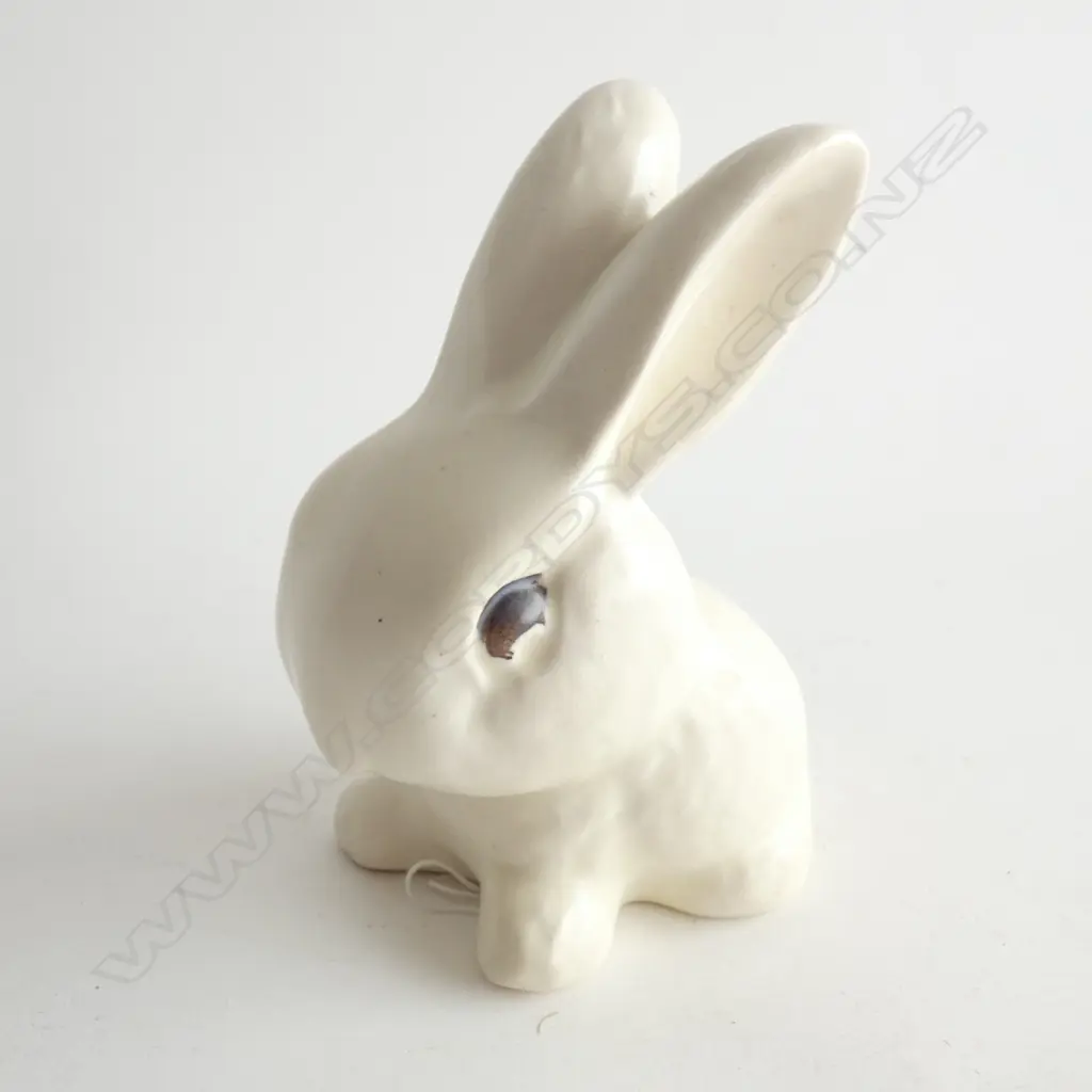 Sylvac snub nosed rabbits, cream (x 2) Image 1++
